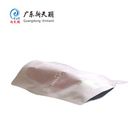 Pochette de recharge liquide en plastique pour soins de la peau, sac Doypack rose personnalisé à fond plat