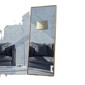 Specchio da pavimento decorativo grande in metallo con cornice dorata per soggiorno