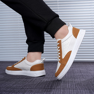 Baskets Chunky Blanches et Noires à Bout Rond et Lacets, Doublure en Maille Respirante, Semelle Extérieure en Caoutchouc, Chaussures de Marche Toutes Saisons - Product Image 2
