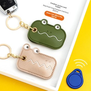 Llavero Creativo y Lindo para Niñas, Chaqueta Ligera de Cuero PU, Colgante Personalizado para Bolsos y Monedero, Ideal para Regalos - Product Image 1