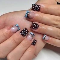 Ongles à presser effet œil de chat, forme stiletto, qualité salon, tendance Instagram, faible MOQ, vente en gros, logo personnalisé