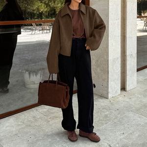 Veste décontractée à manches longues zippée personnalisée et tendance avec logo pour femmes et hommes, fabrication en une seule pièce - Product Image 3