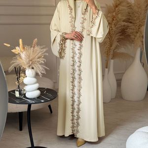 Zifeng OEM 2025 유행 이슬람 중동 아라비아 우아한 레이스 밝은 실크 자수 롱 스커트 가운 Abaya - Product Image 1