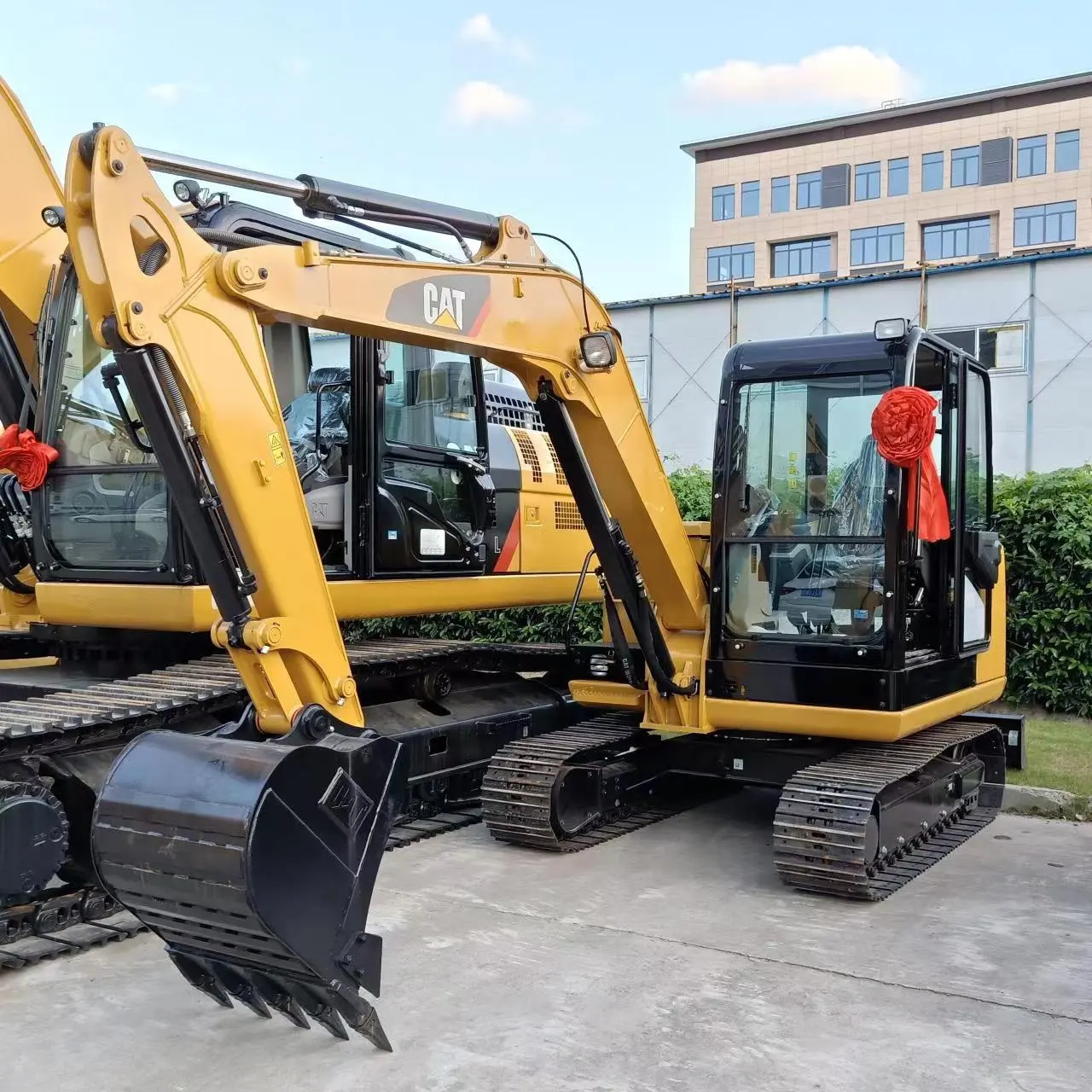5.5 ton used cat 305.5 crawler excavator mini caterpillar 305.5 e2 for sale china cat305.5