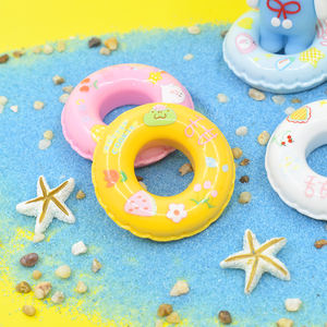 Cabujón plano de resina con diseño de flotador de natación de dibujos animados para manualidades DIY, accesorios para fundas de teléfono con pegamento cremoso, horquillas y materiales para manualidades - Product Image 3