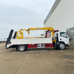 Grúa Móvil ISUZU 4X2 Montada en Camión con Manipulador de 3.2 Toneladas y Pluma Recta para Construcción - Product Image 5