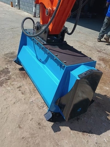 Desbrozadora de Martillos Motorizada RZS de Acero Aleado con Componente Central de Motor para Excavadoras de 5-8 Toneladas, 490 kg, Amarilla, 1 Año de Garantía - Product Image 1