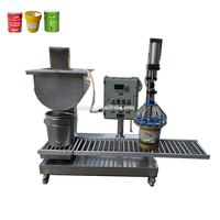 Remplisseuse de seaux à deux stations avec système de couvercle/remplissage de liquides et de produits visqueux