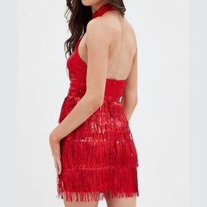 เดรสสั้นสีแดงประดับเลื่อมและพู่ห้อย คอ halter สำหรับผู้หญิง ขายดีช่วงซัมเมอร์ ดีไซน์เว้าหลัง เหมาะสำหรับงานปาร์ตี้และค็อกเทล พร้อมดีเทลการตัดเย็บแบบ cut out - Product Image 2