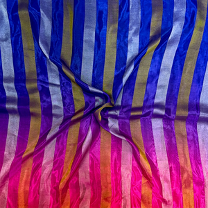 Tissu de soie multicolore de qualité supérieure, matière non cousue pour saris de créateurs, costumes, lehenga, chaniya choli, fabrication artisanale de sari, vente en gros - Product Image 1