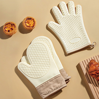 Ensemble de mitaines de four résistantes à la chaleur Maniques de four Gants de four en silicone pour la cuisson des grillades