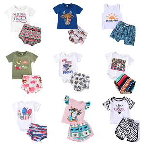 Ensembles de vêtements pour fillettes personnalisés, haut à manches courtes avec bloomers taille haute, tenues pour bébés filles - Product Image 1