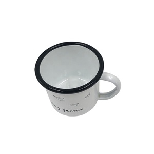 Mug à café classique en céramique émaillée colorée personnalisée, vaisselle promotionnelle avec logo imprimé sur le gobelet de camping - Product Image 4