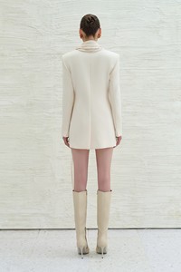 Nueva tendencia Trajes de mujer Blazers Respetuoso con el medio ambiente DEBS FRINGED BLAZER Elegante color marfil Blazers Señoras Mujeres Ropa al por mayor - Product Image 5