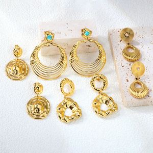 Pendientes de Aro Geométricos de Aleación de Zinc en Tono Dorado, Joyería de Moda para Mujer, Accesorio para Fiestas - Product Image 1