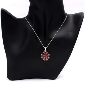 Collar con Colgante de Flor de Granate Rojo Natural de 18 Pulgadas con Engaste de Garra para Uso Diario, Joyería para Mujer - Product Image 3