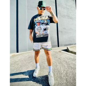 Shorts de basket rétro personnalisés DIOTSR pour hommes, 100 % polyester respirant, imprimés avec poches, design athlétique streetwear - Product Image 1