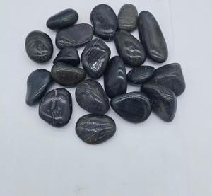 Piedra de guijarros de río natural para paisajismo, <span class=keywords><strong>color</strong></span> mezclado blanco negro, proveedor de grava decorativa para jardín - Product Image 5