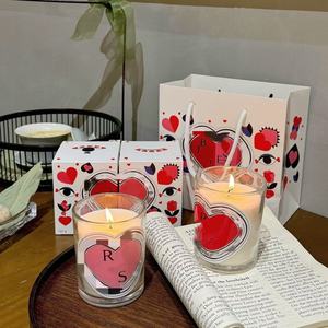 Vela artesanal de cera de soja roja con aroma frutal, lujosa y romántica, no tóxica, para el Día de San Valentín, Navidad, Ramadán, fiestas y regalos. - Product Image 4