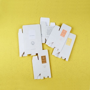 Hộp In Ấn Tùy Chỉnh Đặc Sản Thẻ Giấy Dập Nóng Xếp Tuck Khóa Gấp Tinh Dầu Hộp Cho Mỹ Phẩm Nến Làm - Product Image 4