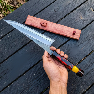 Couteau de chef japonais forgé à la main LEGACY BLADES, lame en acier carbone, manche en bois, finition haute brillance, ambidextre, motif Damas - Product Image 1