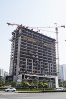 Bâtiment de bureaux en structure acier industrielle avec design personnalisé