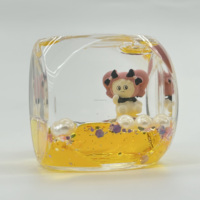 Ornement en acrylique en forme de glaçon, décoration liquide colorée avec paillettes et flottants mignons, cadeau promotionnel personnalisé
