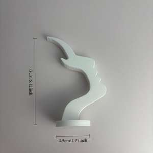 Supporto per Occhiali Stampato in 3D Regolabile a Forma di Viso con Contorni Eleganti - Product Image 3