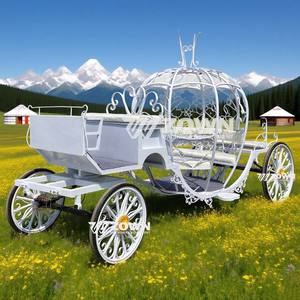 Prinzessinnen-Stilvolle Kürbis-Hochzeitskutsche Romantische Pferdekutsche - Product Image 3