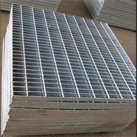 Grille en acier pour passerelle grille de barbecue en acier Panneaux de grille galvanisés