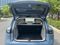 Leapmotor B10 LHD Compact Electric SUV Bekas Tahun 2025 Cat Asli Spesifikasi Global Siap Ekspor