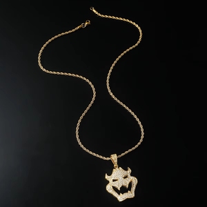 Collana con Ciondolo a Maschera di Diavolo Iced-Out Bling per Bambini, con <span class=keywords><strong>Pietre</strong></span> CZ Completamente Incastonate, Catena a Corda Placcata Oro 14K - Product Image 3