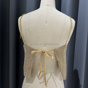 เสื้อแขนกุดคริสตัลประดับพลอยเทียมสีทองมีซับในตามปกติ - Product Image 6
