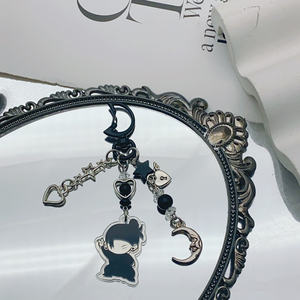 Llavero <span class=keywords><strong>de</strong></span> Diseño Minimalista en Blanco y Negro <span class=keywords><strong>de</strong></span> Gojo Geto con Estrella y Luna, Accesorio para Llaves <span class=keywords><strong>de</strong></span> Coche, Llaveros <span class=keywords><strong>de</strong></span> Anime Jujutsu Kaisen - Product Image 5