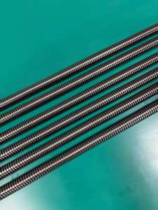 สกรูตะเกียบแบบสี่เหลี่ยมคางหมู TR20X4 แบบขวาหรือซ้าย |   เหล็กเส้นคาร์บอน S45C แบบสกรู ความยาวตามสั่ง - Product Image 3