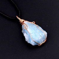 Collier pendentif en fil de cristal, pierre irrégulière d'améthyste, de fluorite et d'aventurine, cadeau pour Halloween, Noël, Nouvel An
