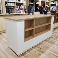 Comptoir de caisse en MDF sur mesure avec un design moderne 1800x650xH900mm pour utilisation en magasin