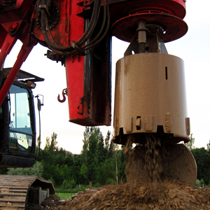 Équipement de forage pour gravier et roches, godet de forage à fond rotatif double avec dents - Product Image 6