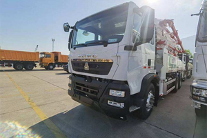 <span class=keywords><strong>Pompe</strong></span> à béton montée sur <span class=keywords><strong>camion</strong></span> à <span class=keywords><strong>prix</strong></span> avantageux XS50, <span class=keywords><strong>pompe</strong></span> à béton diesel mobile avec une production de 170m3/h en stock - Product Image 5