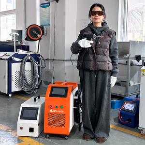 <span class=keywords><strong>Saldatrice</strong></span> Laser a Fibra <span class=keywords><strong>Portatile</strong></span> 4 in 1 Raffreddata ad Aria per Metallo, Alluminio e Acciaio Inossidabile - Prezzi - Product Image 1