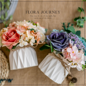 Juego de Rosas Artificiales en Maceta de Cerámica con Rayas Nórdicas, Florero Decorativo con Cuerda de Cáñamo para Mesa de Centro o Estante - Product Image 4