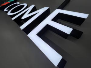 Enseigne publicitaire rétroéclairée en acier inoxydable personnalisée enseigne de lettres à DEL d'extérieur Lettre de canal à DEL 3D pour nom de supermarché - Product Image 2