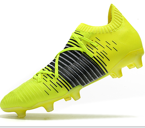 Encuentre el mejor fabricante de botas de futbol a medida y botas de futbol  a medida para el mercado de hablantes de spanish en alibaba.com