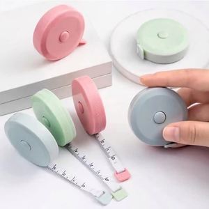 Promotion Mètre Ruban de Couture Rétractable en Plastique Souple de 60 Pouces (1,5 Mètre) avec Bouton Poussoir pour Tailleur - Product Image 1