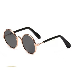 Lunettes pour animaux de compagnie, pour chats et chiens, monture en métal, protection UV380, couleur or, lunettes de soleil rondes, accessoire de mode pour l'extérieur - Product Image 4