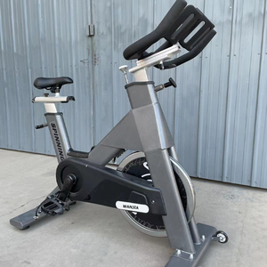 Vélo de spinning commercial avec design ergonomique et guidon multi-positions pour un <span class=keywords><strong>confort</strong></span> de conduite optimal - Product Image 5