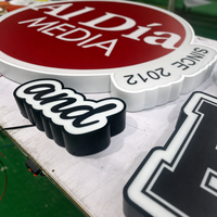 Enseignes lumineuses LED personnalisées avec logo, lettres en acrylique 3D illuminées, signalétique publicitaire extérieure pour entreprises