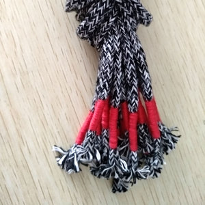 Fourniture de fabricant de franges de pompon fuchsia de style ethnique pour l'emballage ou les sacs - Product Image 6
