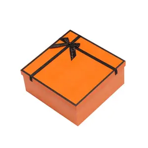 Caja cuadrada personalizada de marca, cartón naranja/caja de regalo de embalaje de cuero