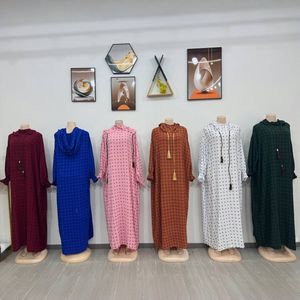 عباية الشرق الأوسط رداء إسلامي مطرز ثوب نوم فضفاض بحبل بغطاء رأس فستان طويل الأكمام - Product Image 1